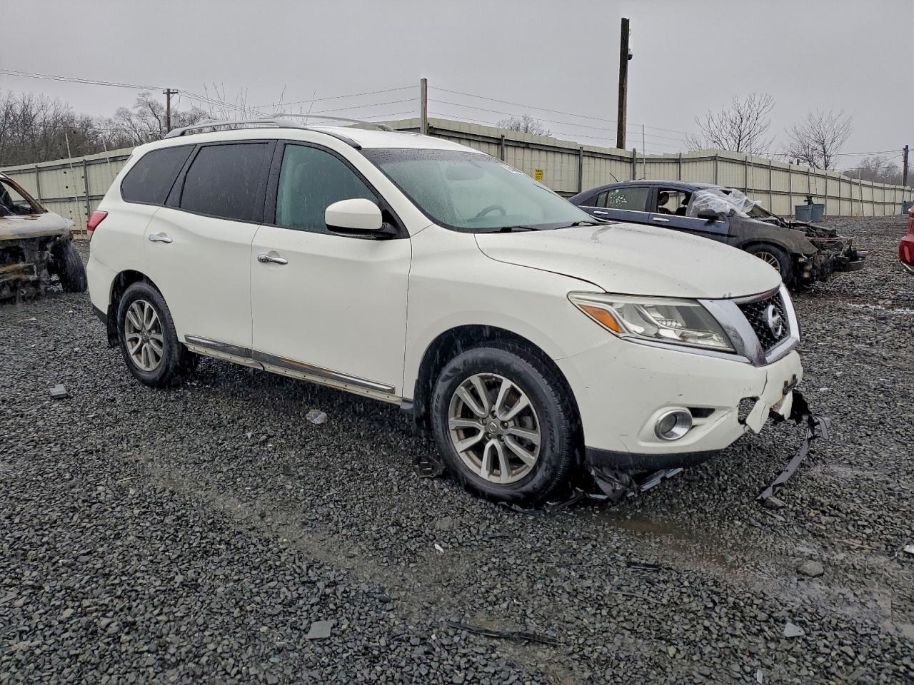 2013 NISSAN PATHFINDER S photo 4