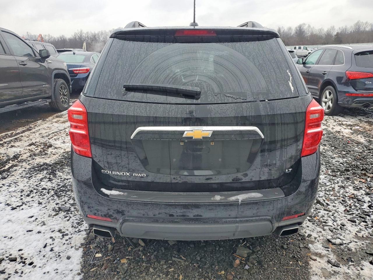 2017 CHEVROLET EQUINOX LT photo 6