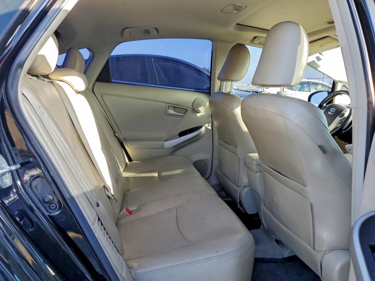 2013 TOYOTA PRIUS photo 10