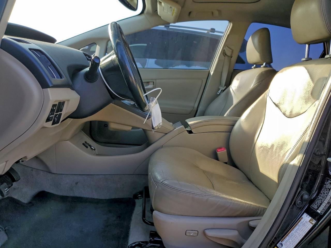 2013 TOYOTA PRIUS photo 7