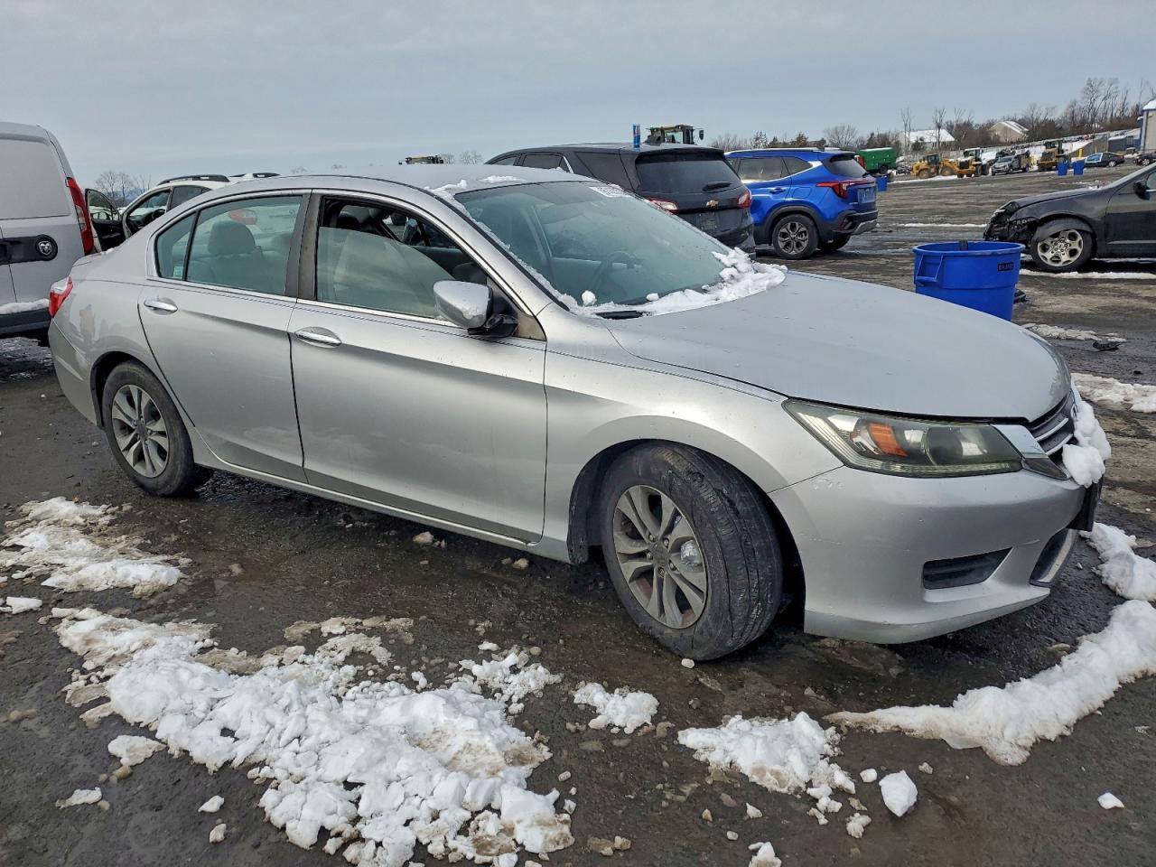 2014 HONDA ACCORD LX photo 4