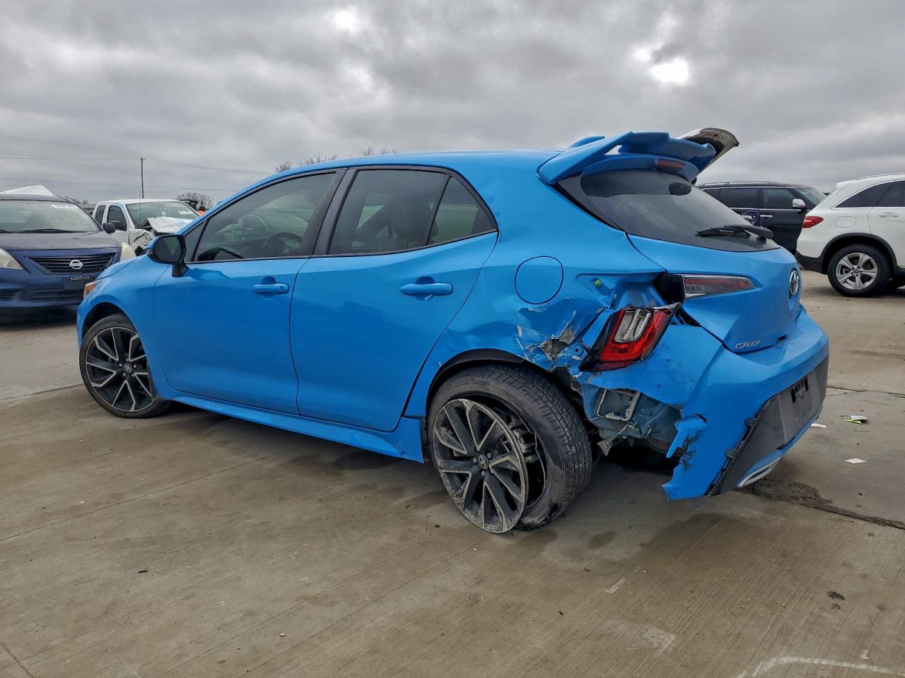 2019 TOYOTA COROLLA SE photo 2