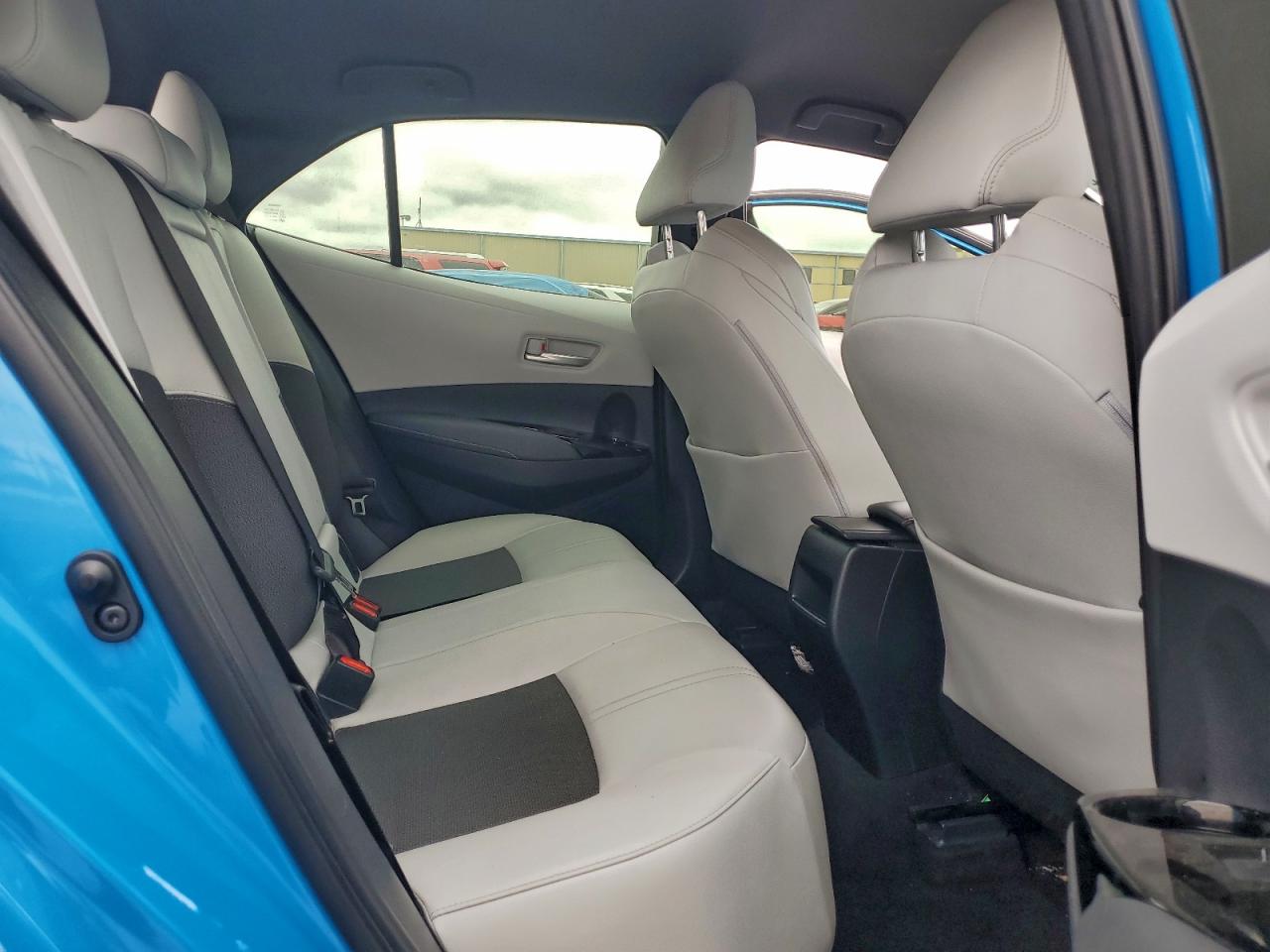 2019 TOYOTA COROLLA SE photo 10