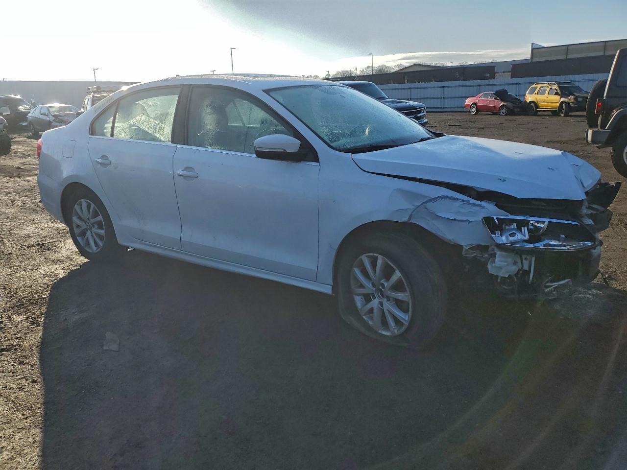 2013 VOLKSWAGEN JETTA SE photo 4