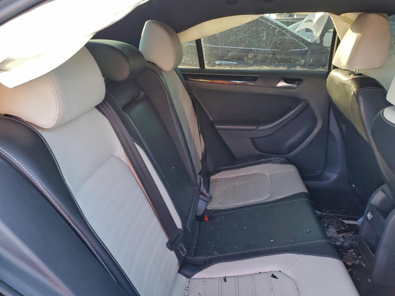 2015 VOLKSWAGEN JETTA SE photo 19