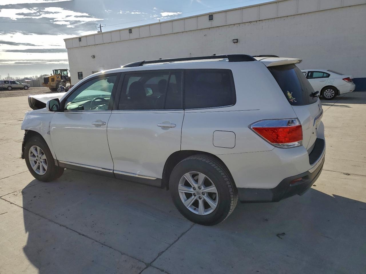 2011 TOYOTA HIGHLANDER BASE photo 2