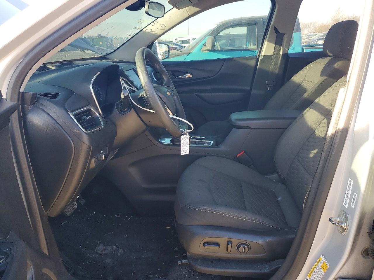 2020 CHEVROLET EQUINOX LT photo 13