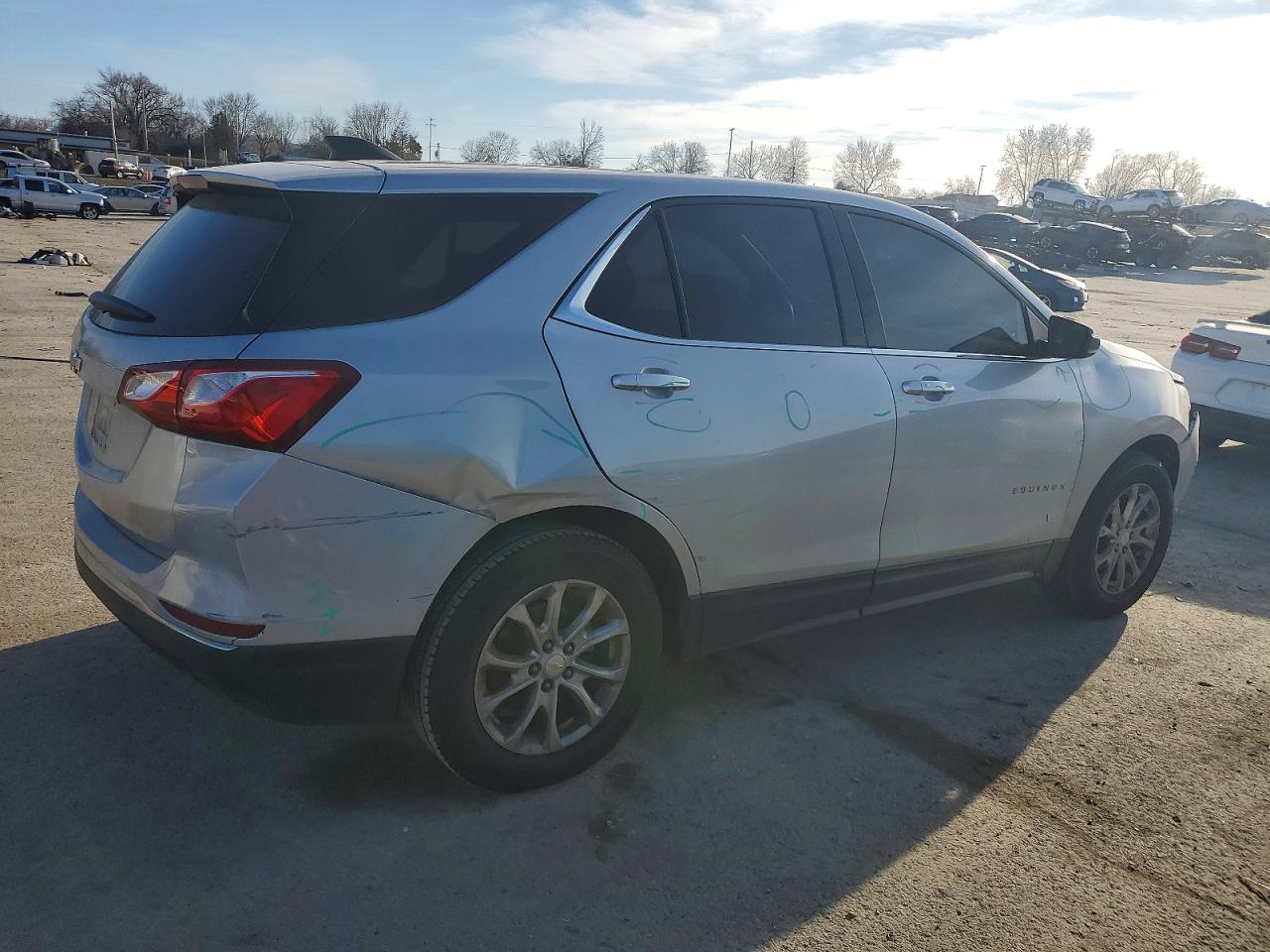 2020 CHEVROLET EQUINOX LT photo 5
