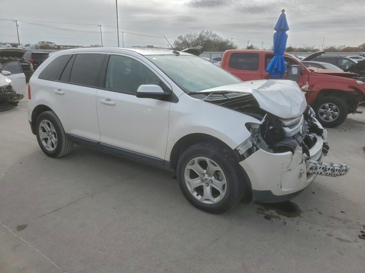 2013 FORD EDGE SEL photo 4
