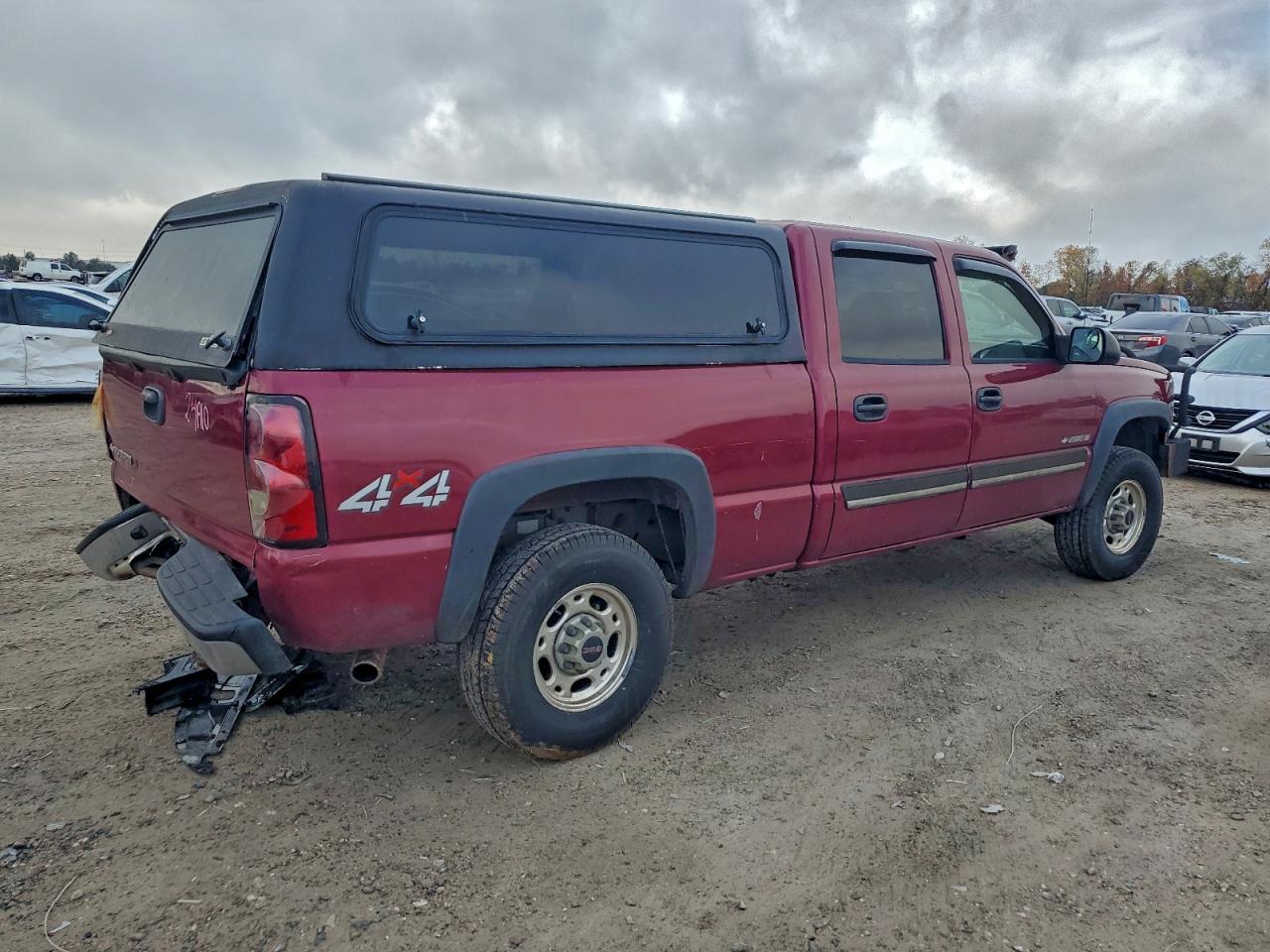 2004 CHEVROLET SILVERADO K2500 photo 3