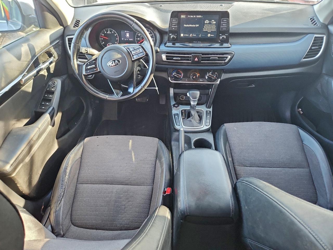 2021 KIA SELTOS S photo 15