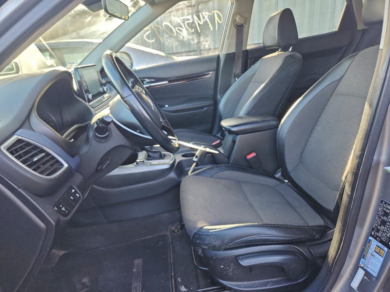 2021 KIA SELTOS S photo 13