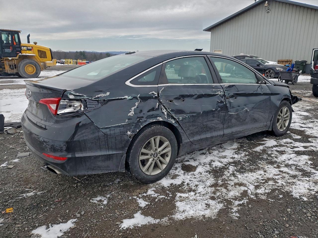 2015 HYUNDAI SONATA SE photo 3