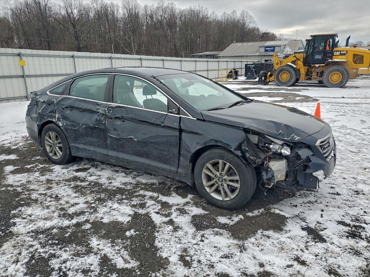 2015 HYUNDAI SONATA SE photo 4