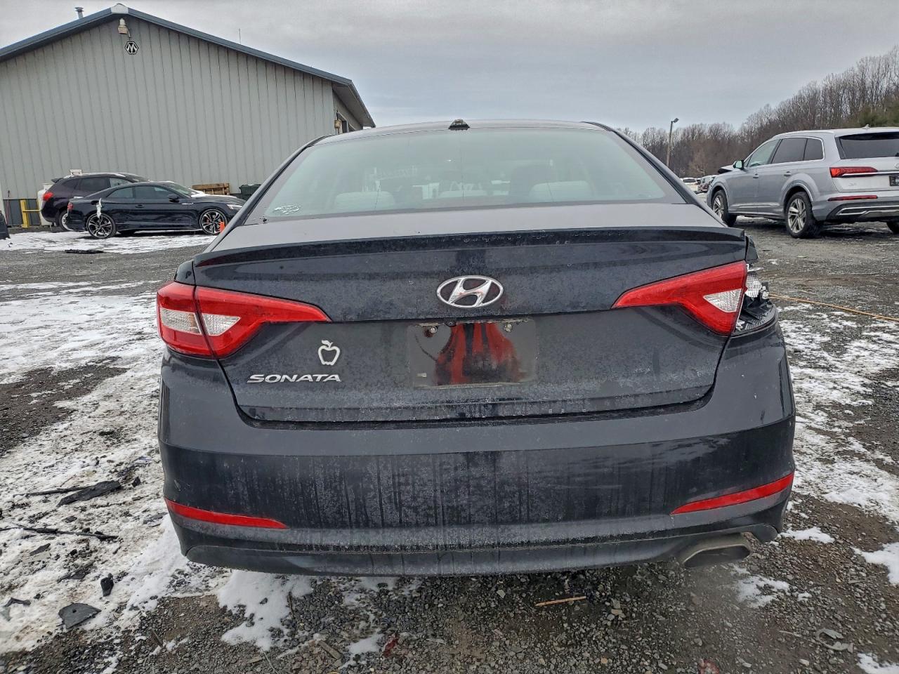 2015 HYUNDAI SONATA SE photo 6