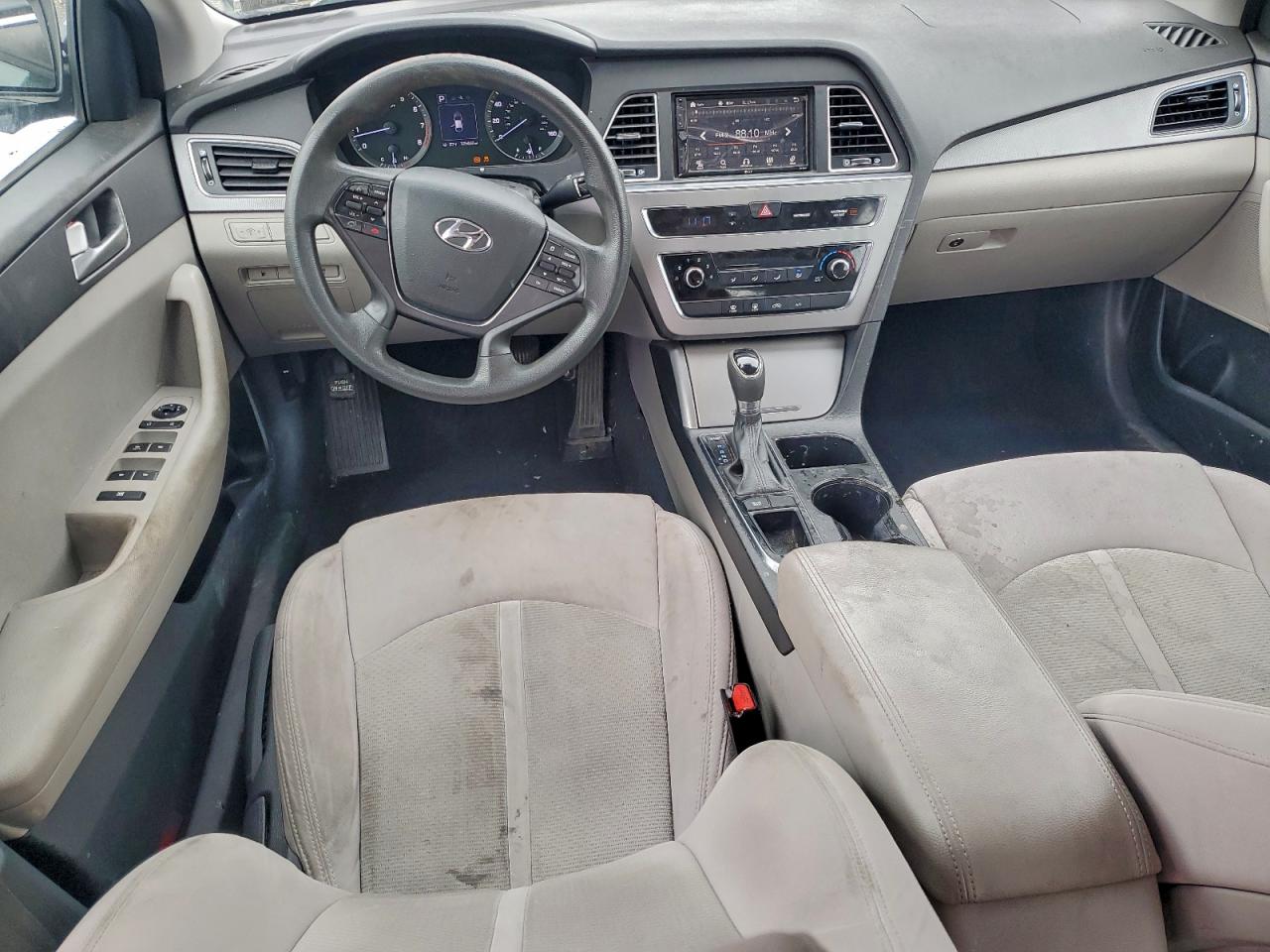 2015 HYUNDAI SONATA SE photo 8