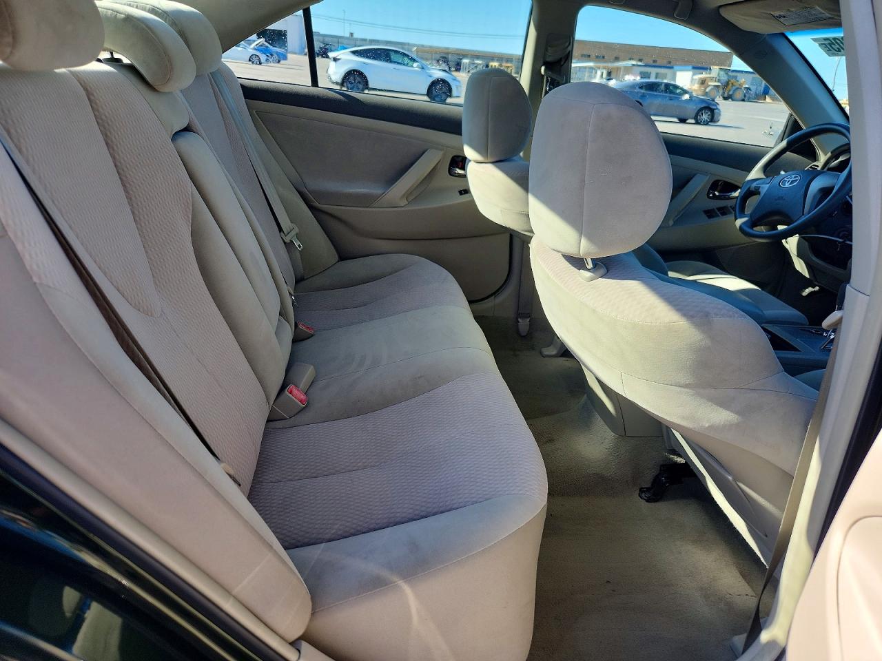 2011 TOYOTA CAMRY BASE photo 10