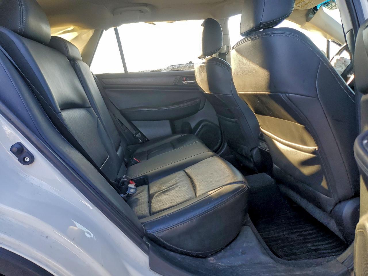 2015 SUBARU OUTBACK 2.5I LIMITED photo 10