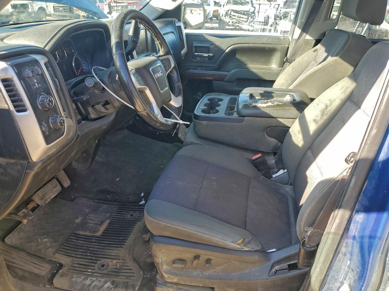 2015 GMC SIERRA K1500 SLE photo 7