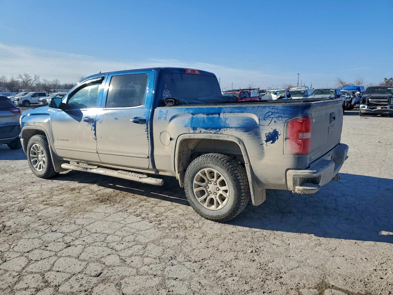 2015 GMC SIERRA K1500 SLE photo 2