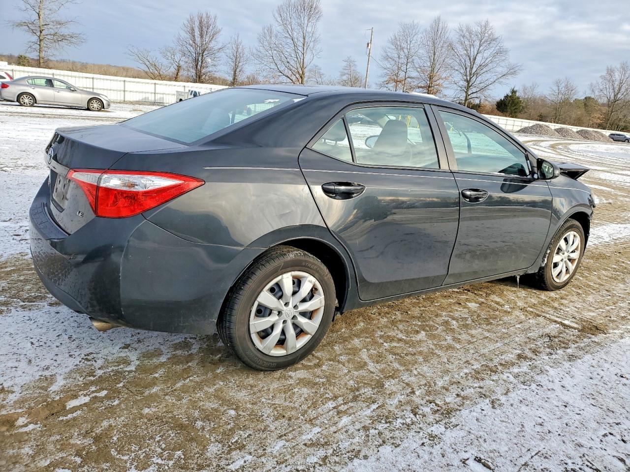 2016 TOYOTA COROLLA L photo 3