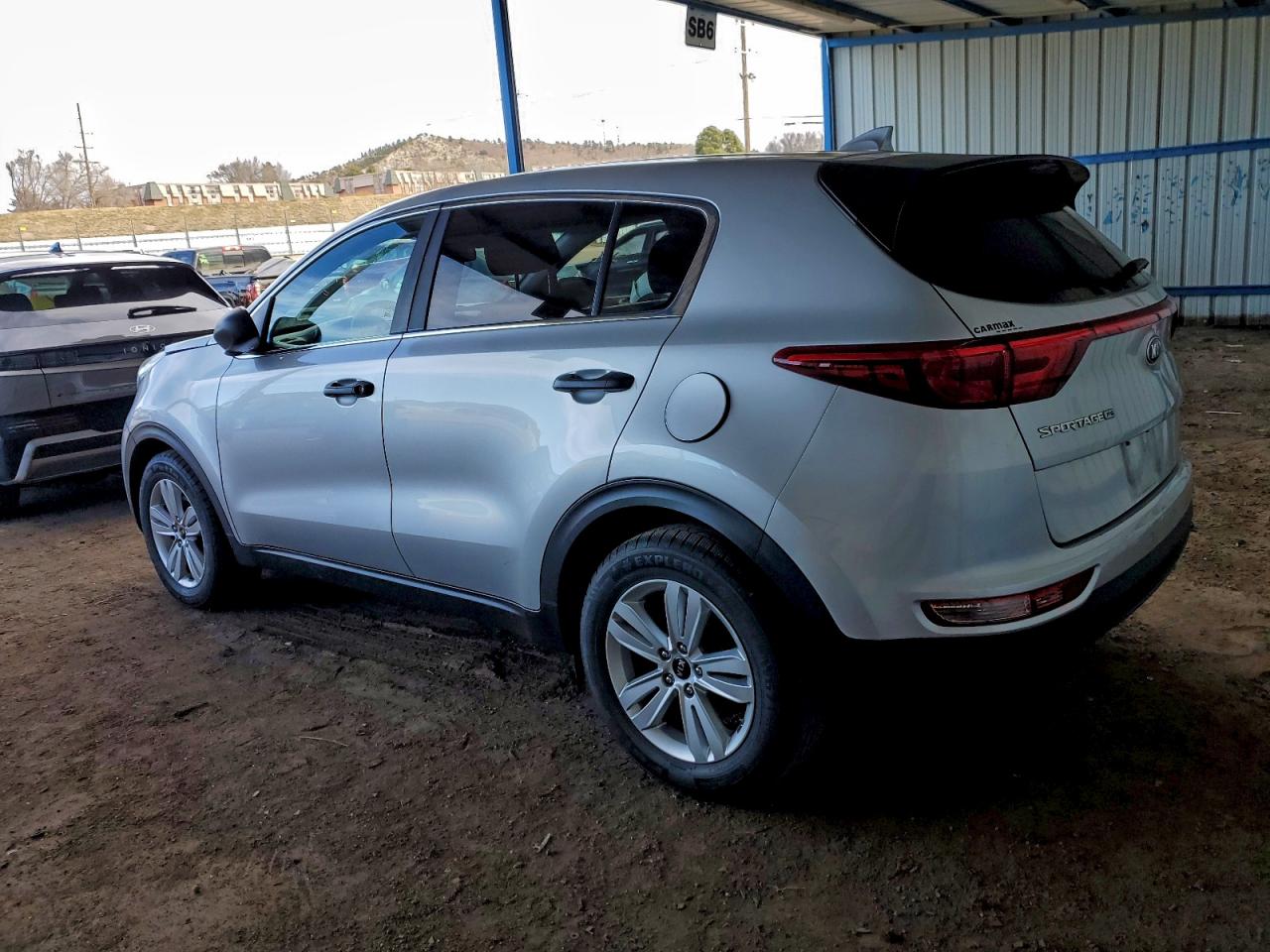2019 KIA SPORTAGE LX photo 2