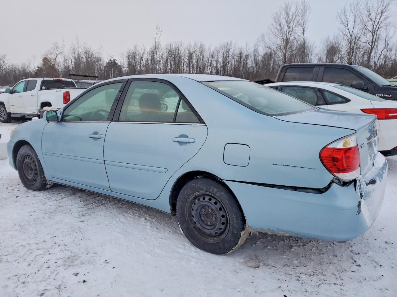 2005 TOYOTA CAMRY LE photo 2