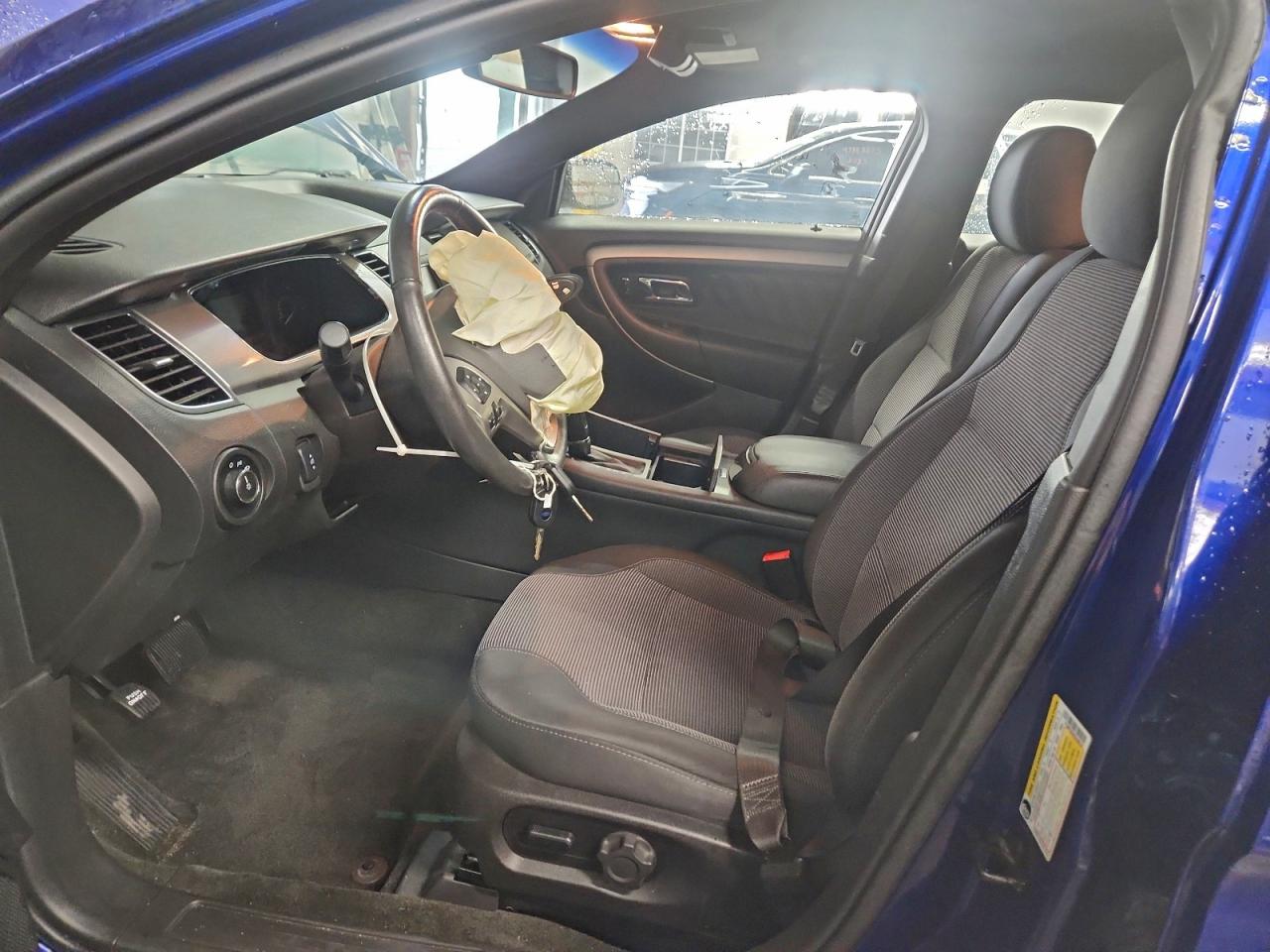 2015 FORD TAURUS SEL photo 7