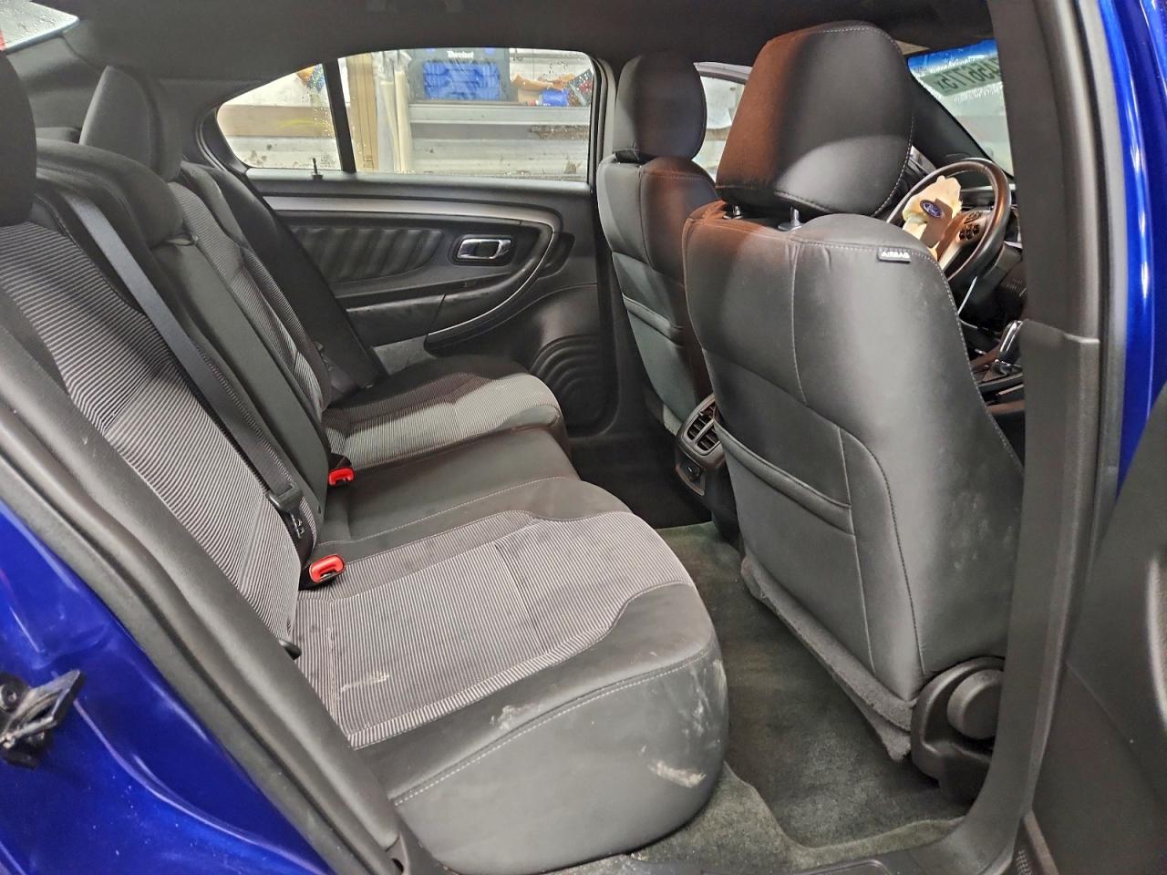 2015 FORD TAURUS SEL photo 10