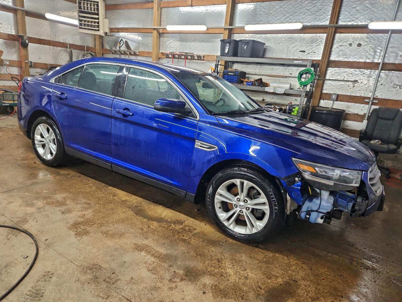 2015 FORD TAURUS SEL photo 4