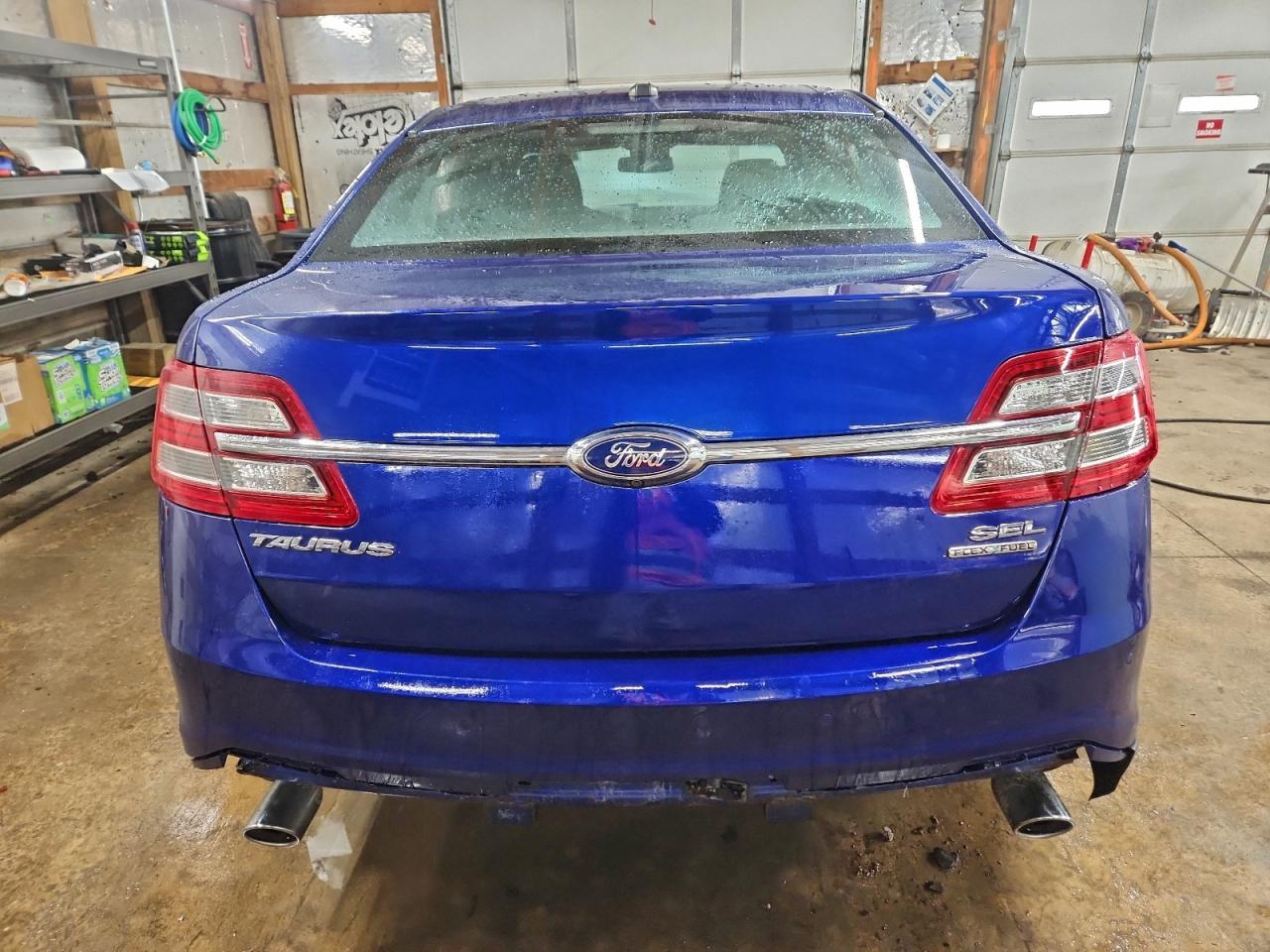 2015 FORD TAURUS SEL photo 6