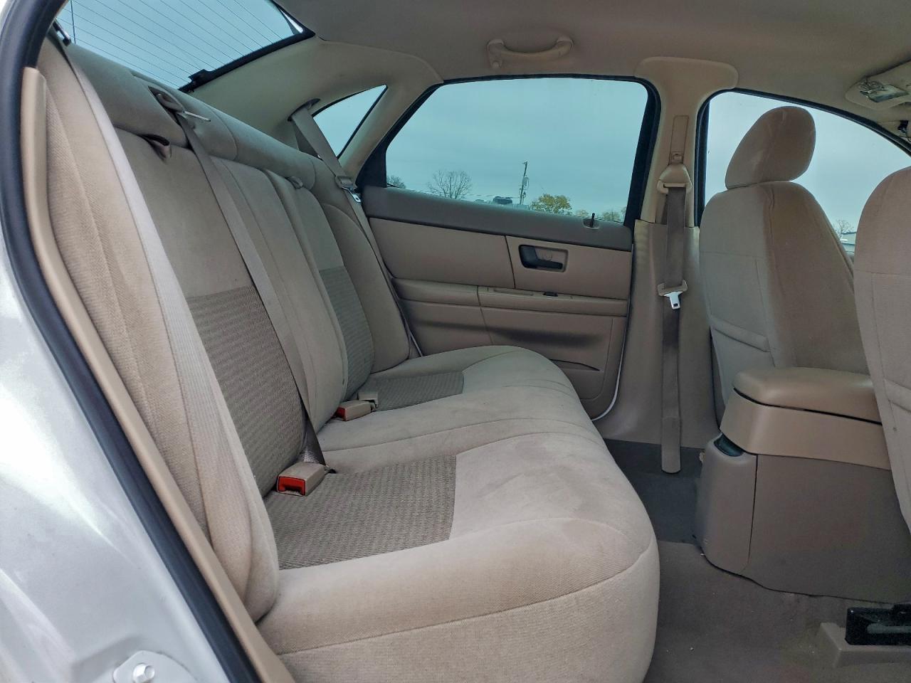 2007 FORD TAURUS SEL photo 10