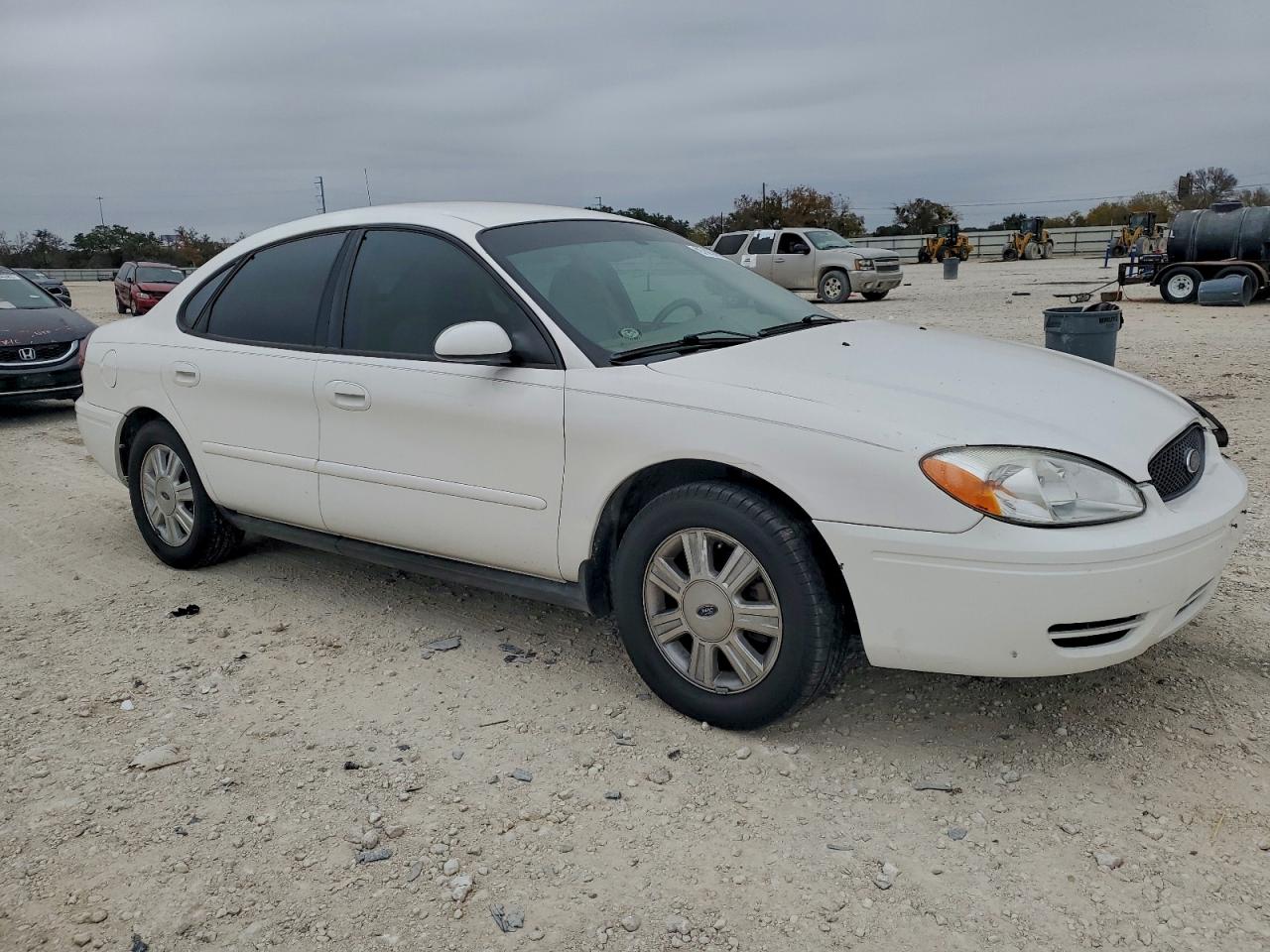 2007 FORD TAURUS SEL photo 4