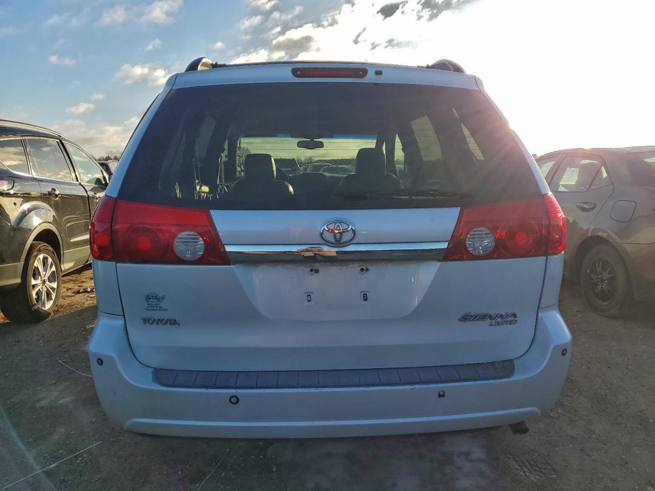 2006 TOYOTA SIENNA XLE photo 6