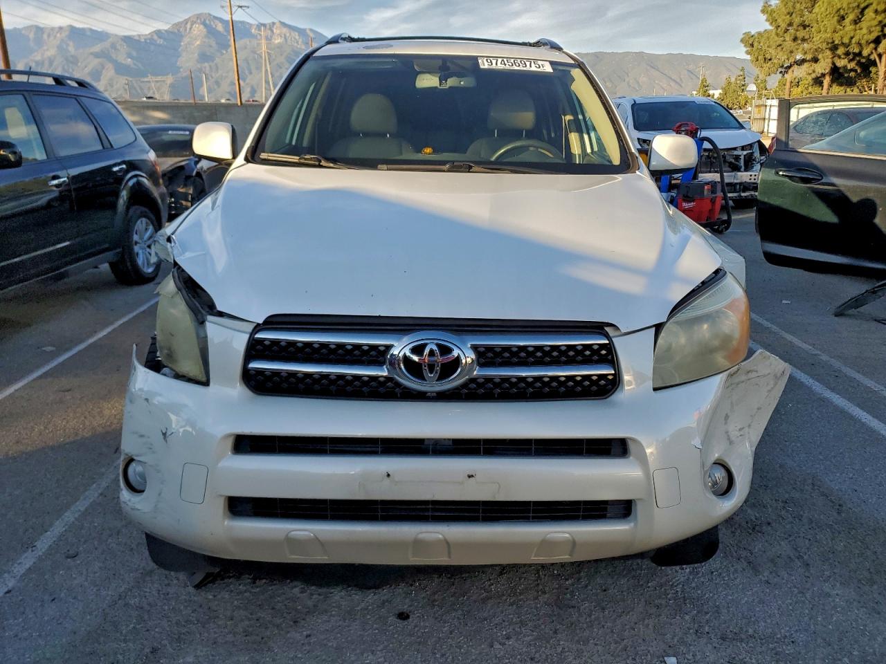 2008 TOYOTA RAV4 LIMITED photo 5