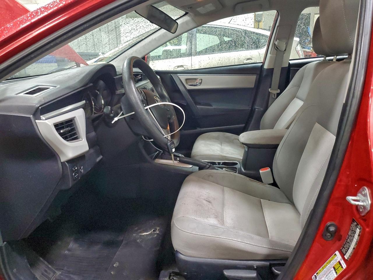 2015 TOYOTA COROLLA L photo 7