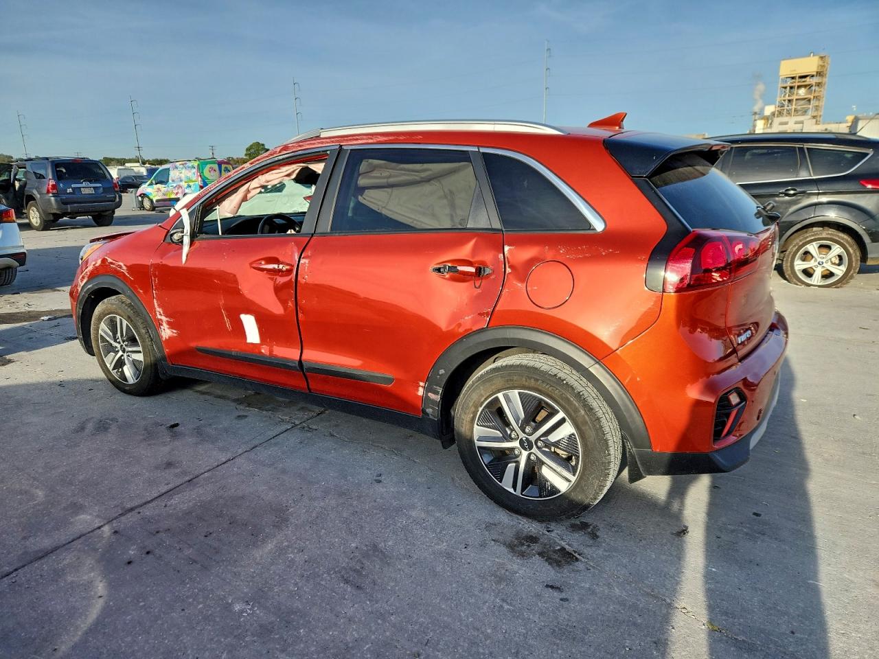 2022 KIA NIRO LX photo 2