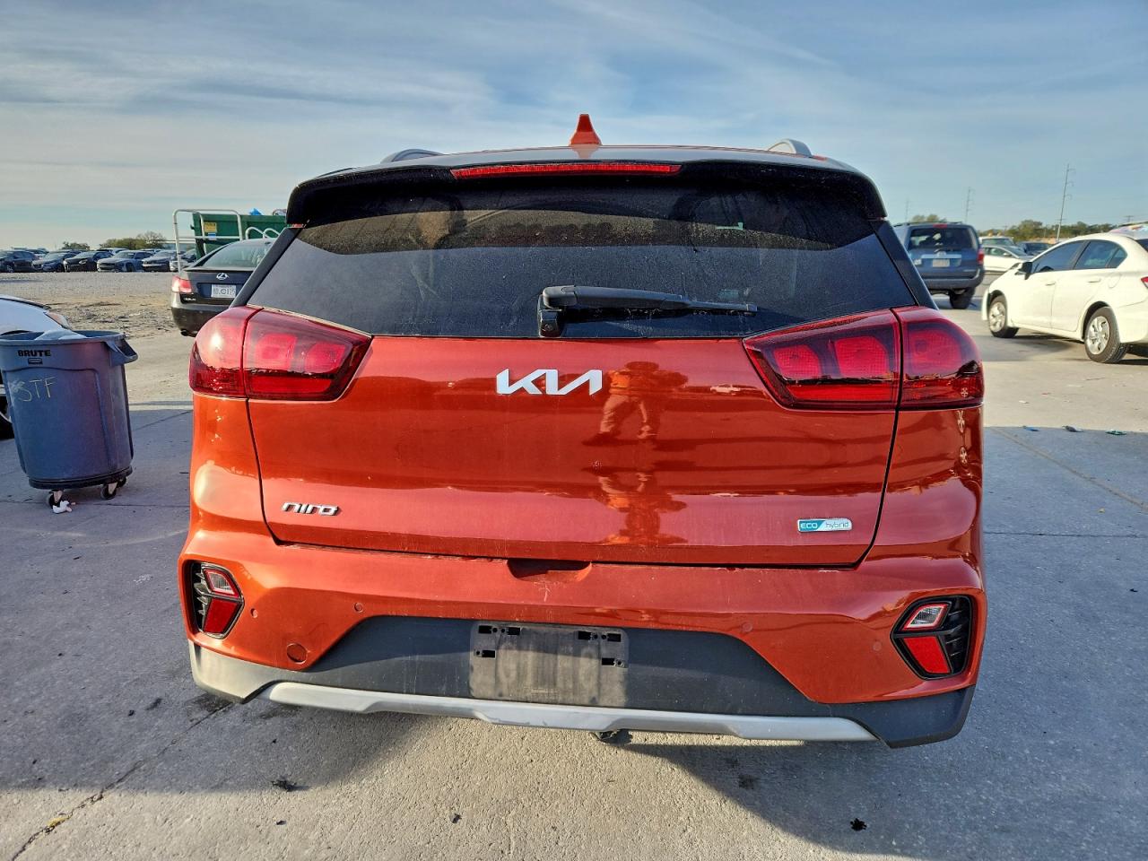 2022 KIA NIRO LX photo 6
