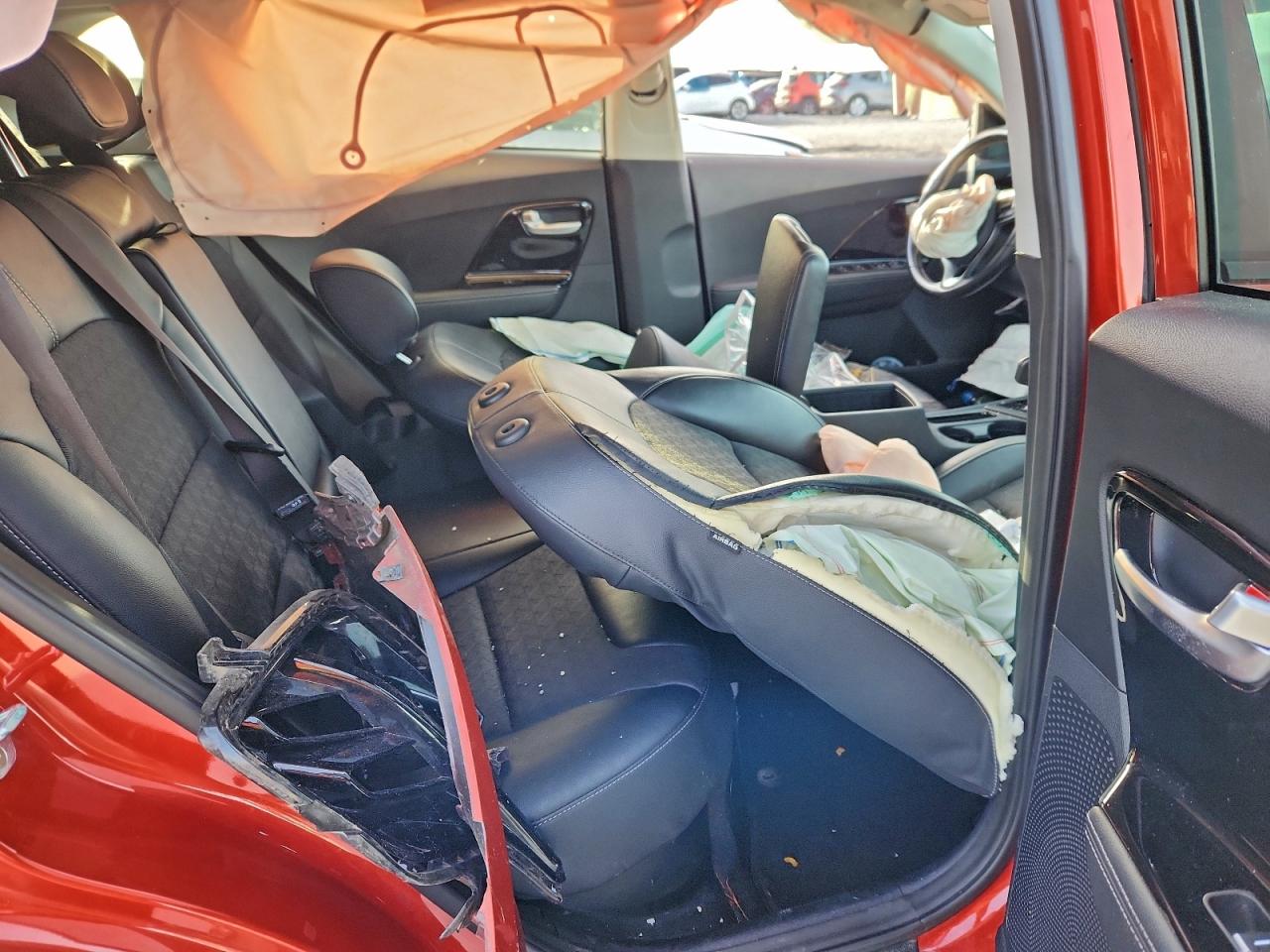 2022 KIA NIRO LX photo 11