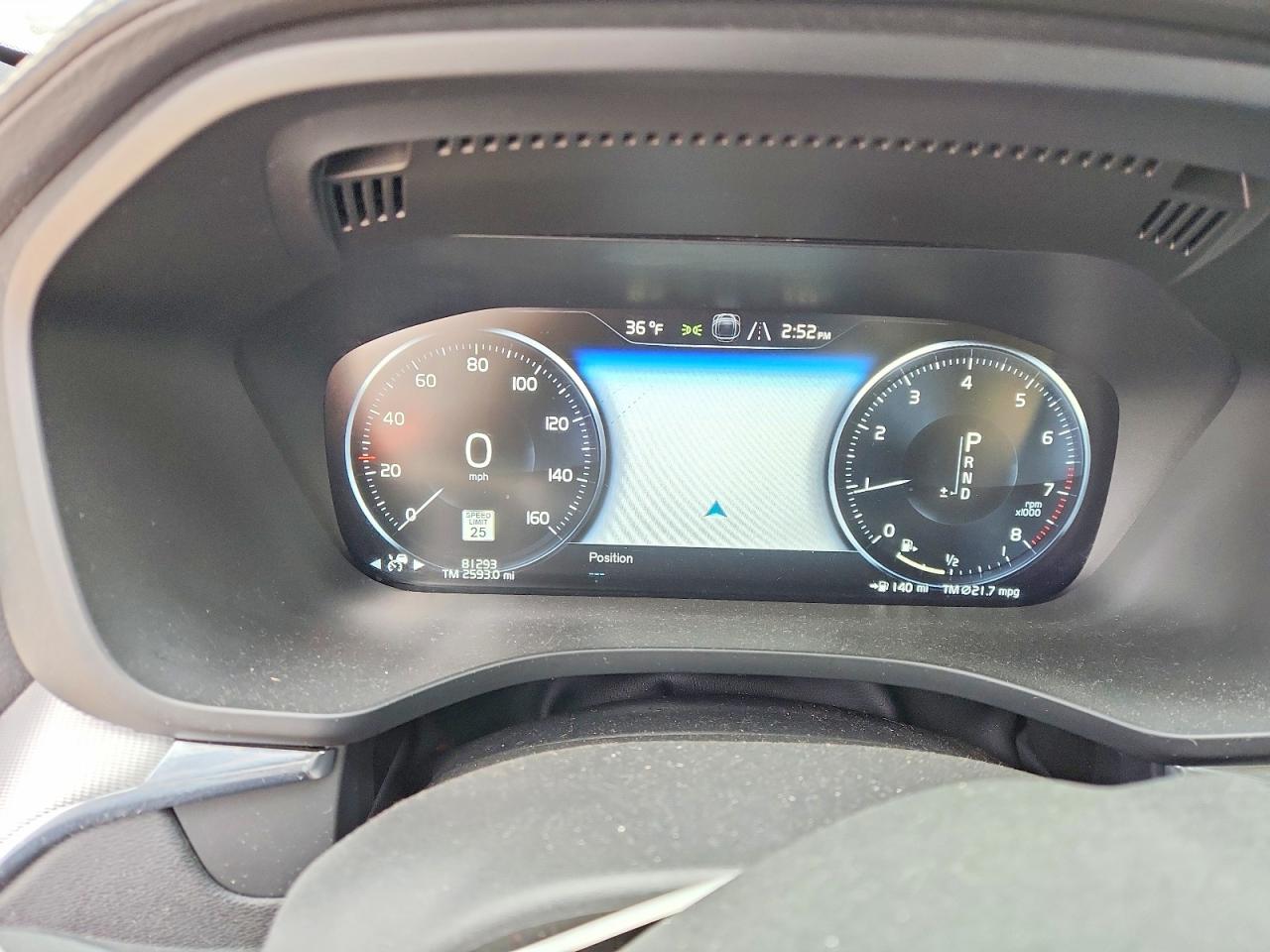 2021 VOLVO XC60 T5 R-DESIGN photo 9