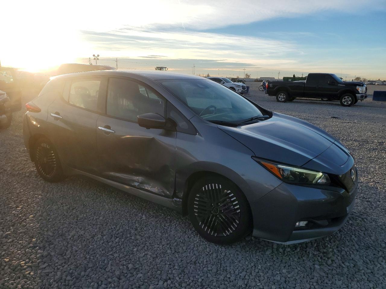 2024 NISSAN LEAF SV PLUS photo 4