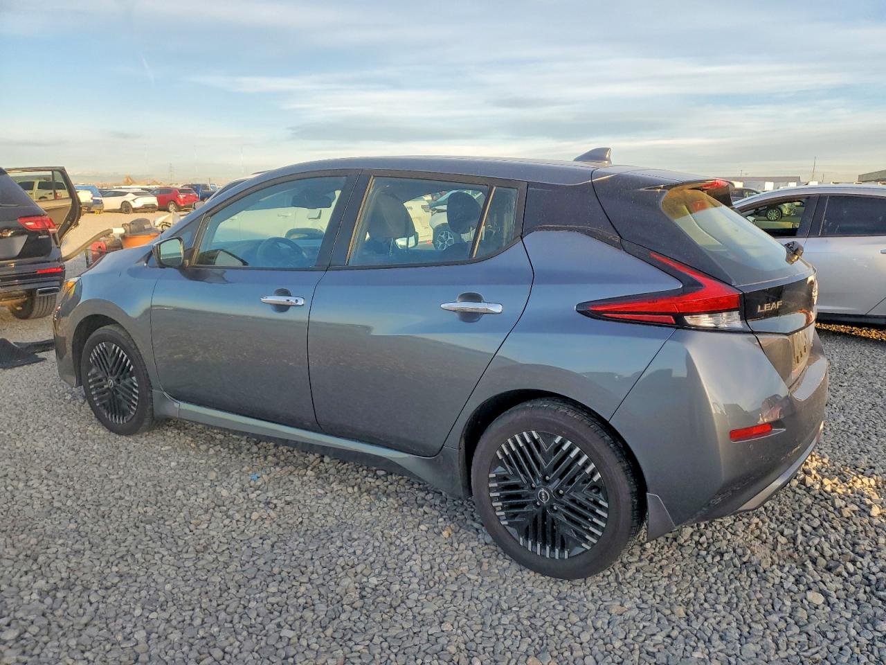2024 NISSAN LEAF SV PLUS photo 2