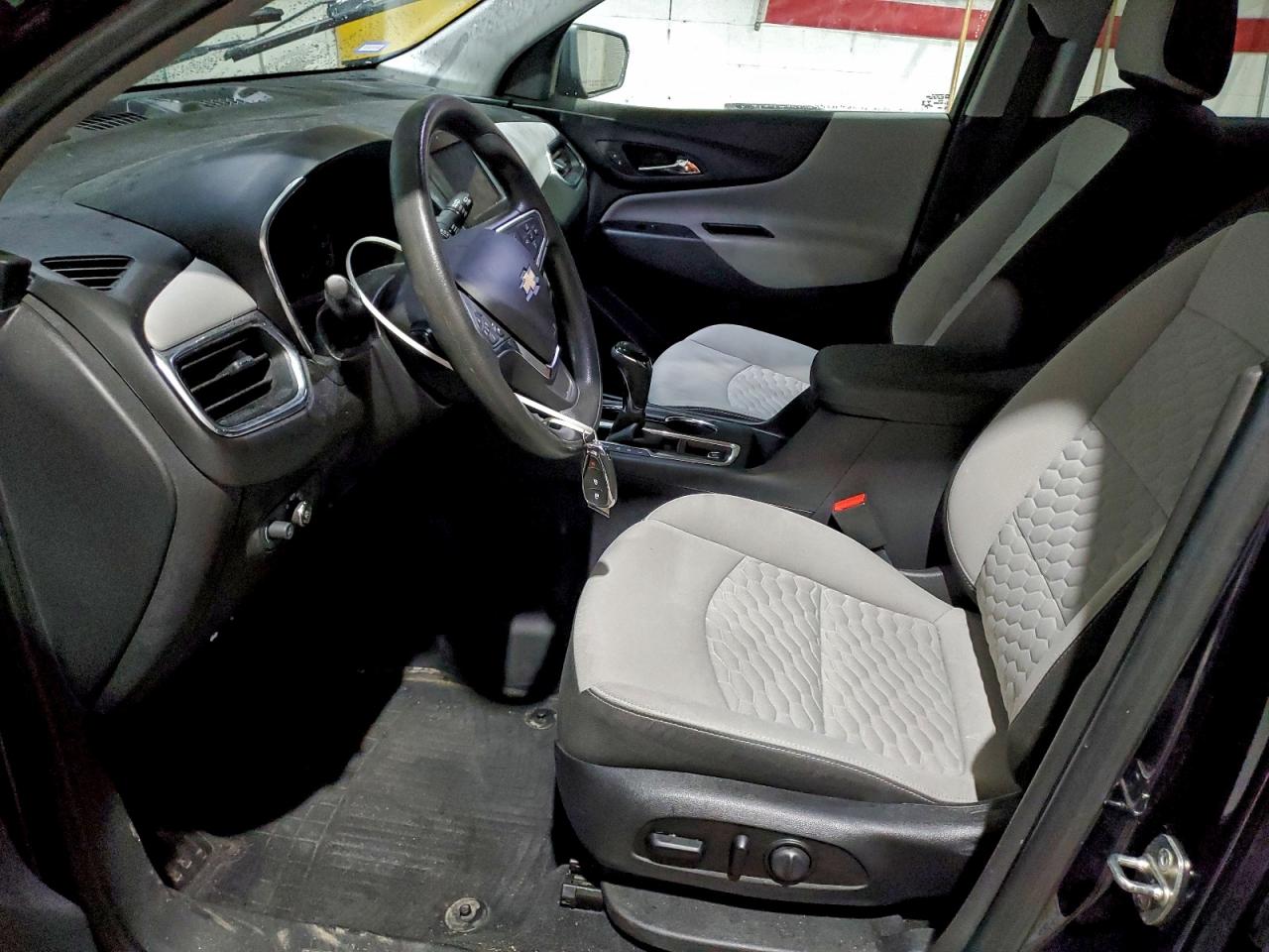 2020 CHEVROLET EQUINOX LS photo 13