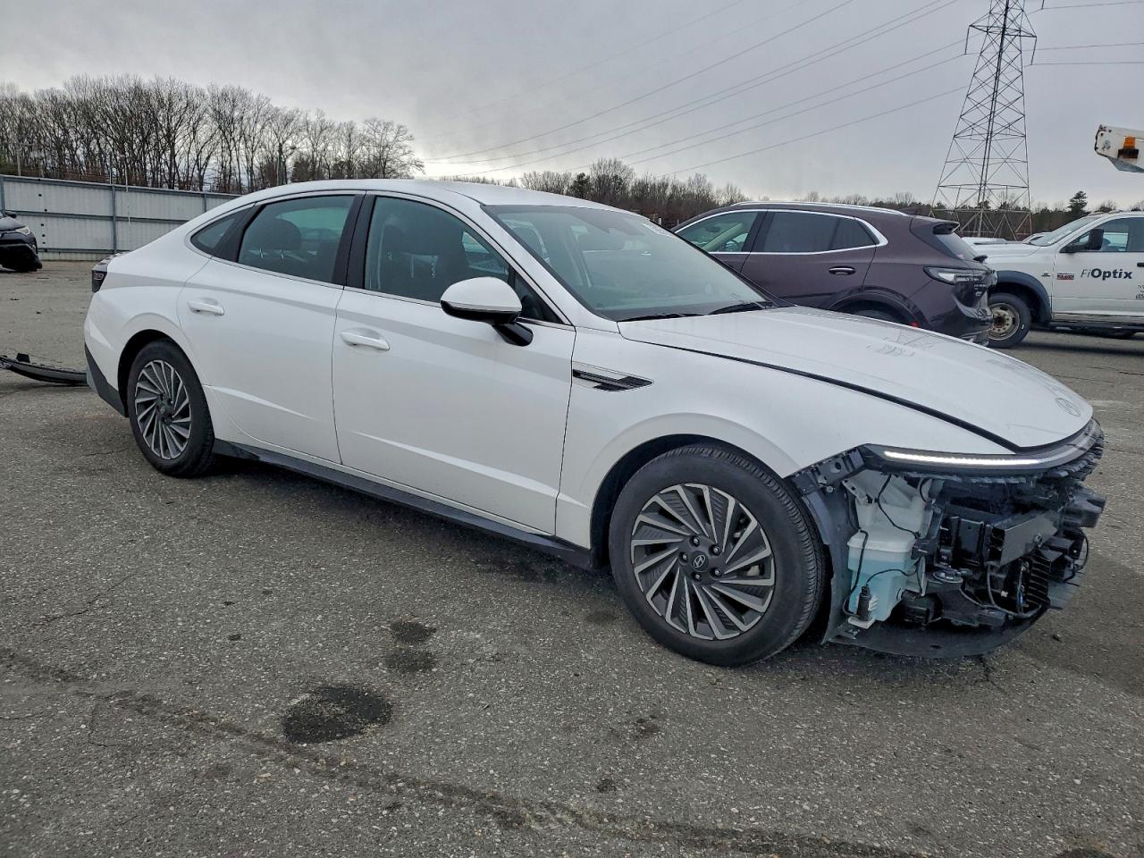 2025 HYUNDAI SONATA HYBRID photo 4