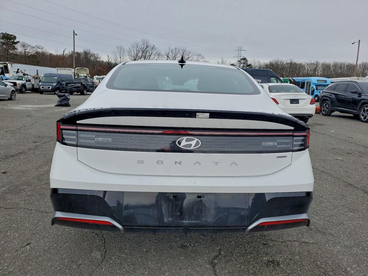 2025 HYUNDAI SONATA HYBRID photo 6