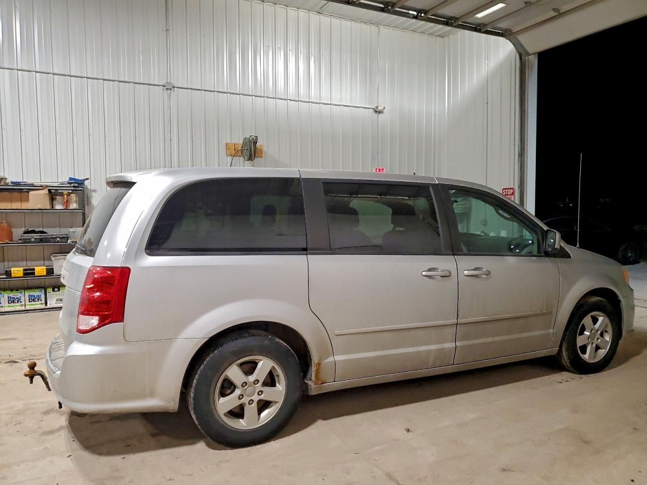 2011 DODGE GRAND CARAVAN MAINSTREET photo 3