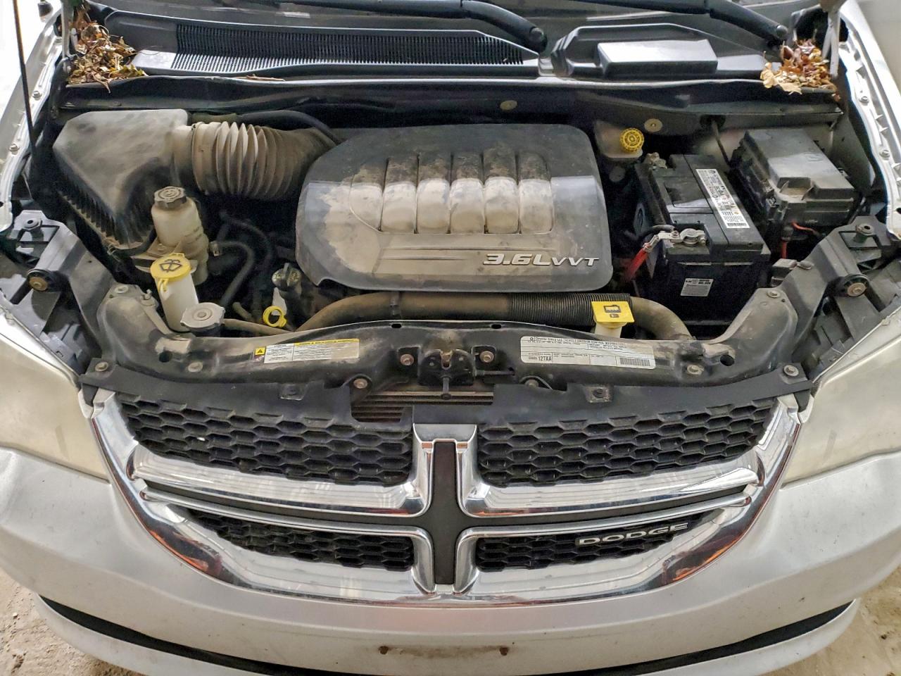 2011 DODGE GRAND CARAVAN MAINSTREET photo 12