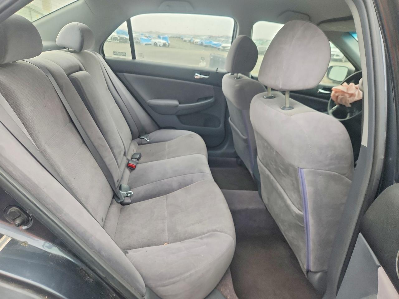 2004 HONDA ACCORD LX photo 10