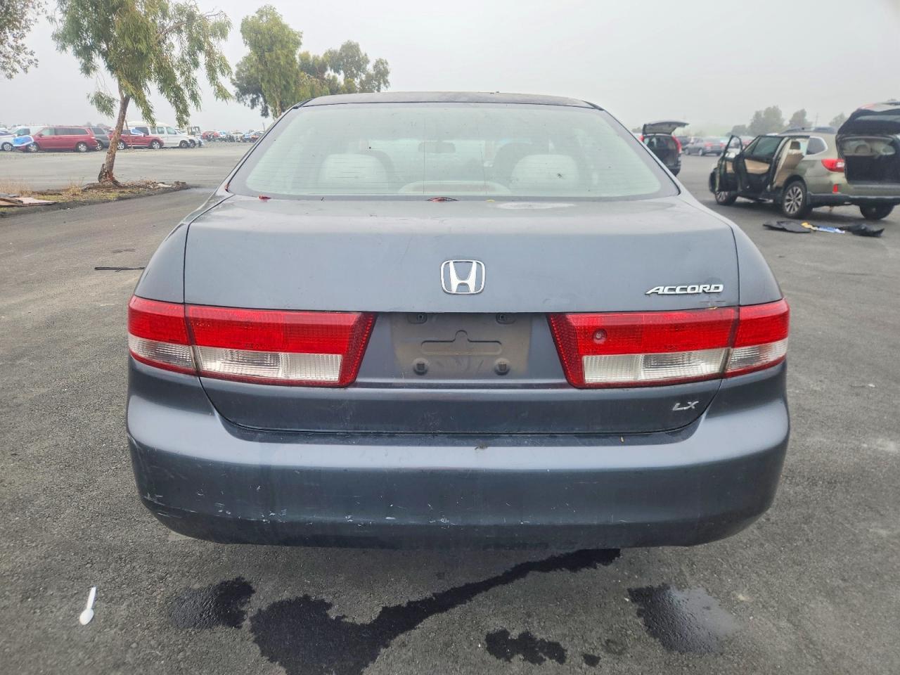 2004 HONDA ACCORD LX photo 6