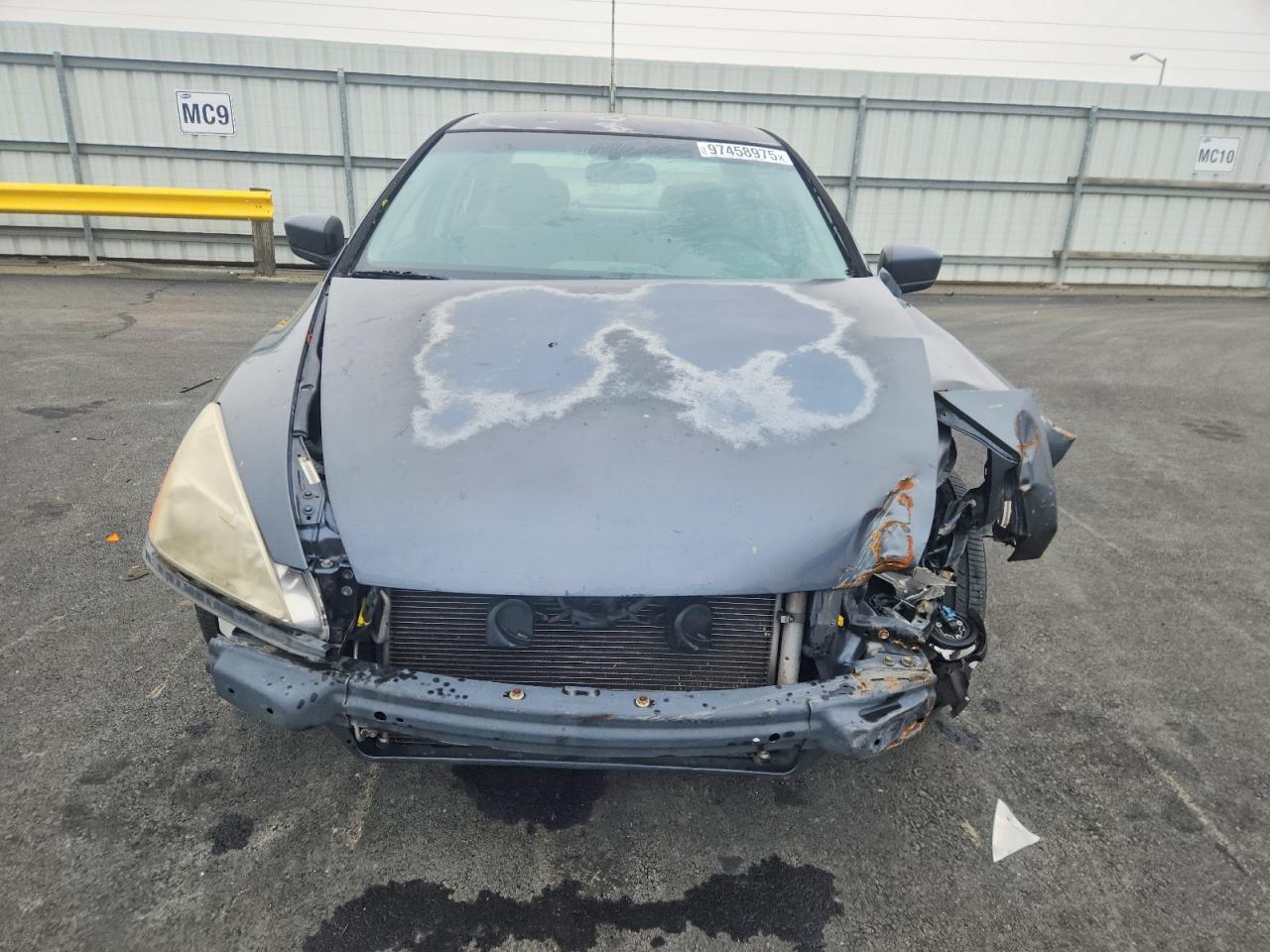 2004 HONDA ACCORD LX photo 5